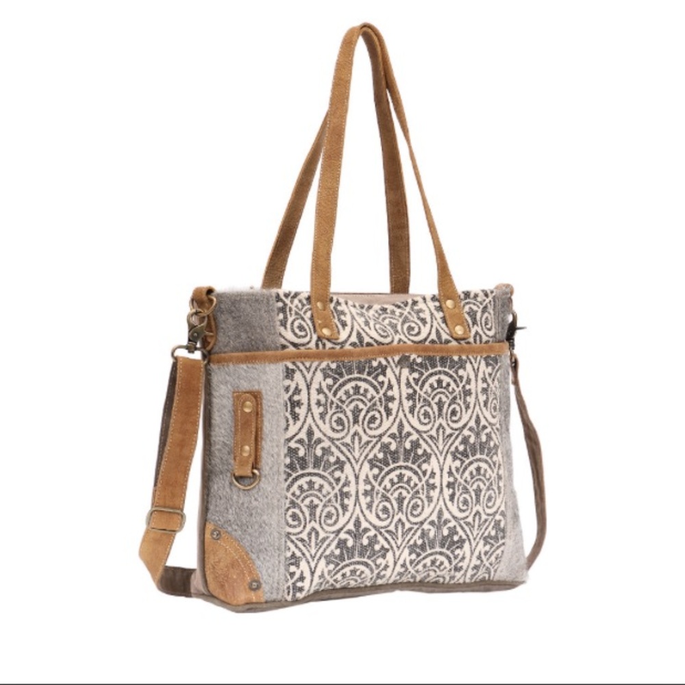 Ace Messenger Bag